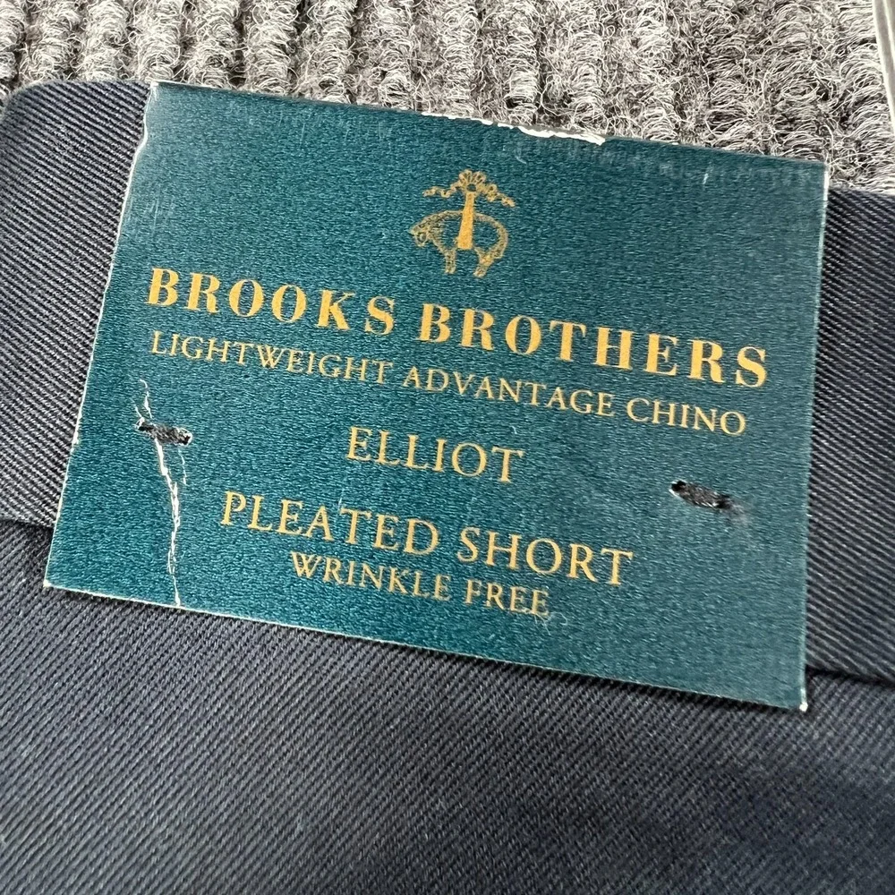 Brooks Brothers Elliot Shorts Mens 42 Blue Pleated Chino Casual Work Golf New